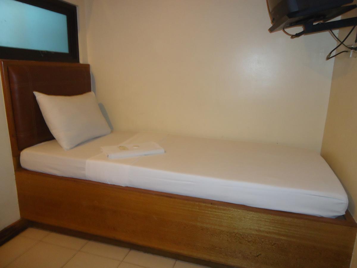 Park Bed And Breakfast Hotel Pasay Eksteriør billede